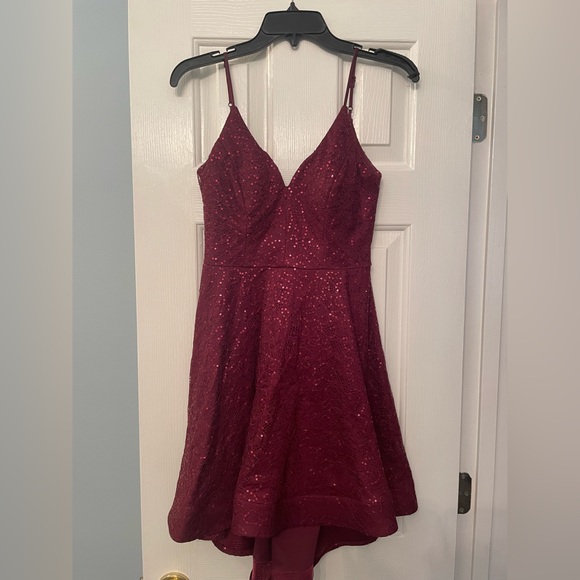 Junior Girl Homecoming/prom dress - Picture 3 of 8